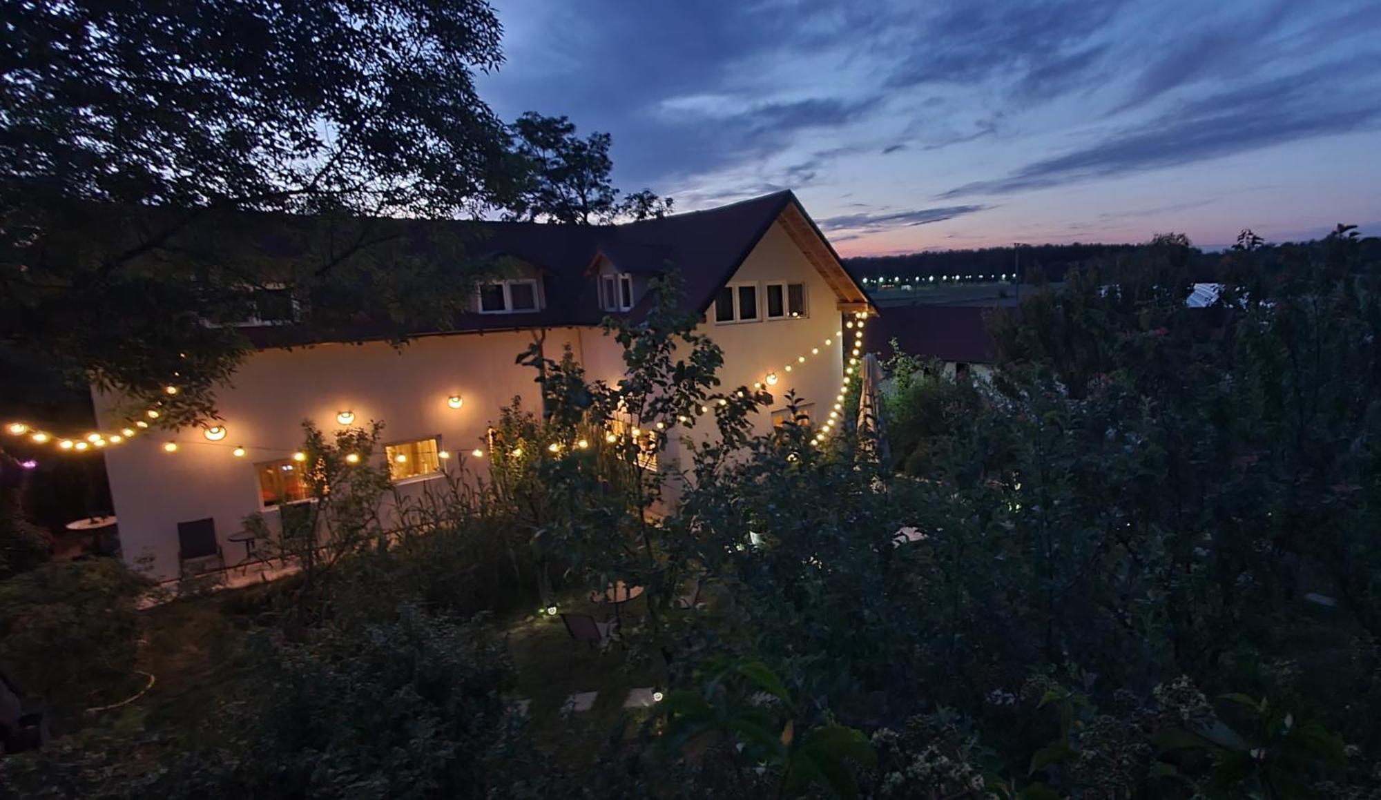 Forest Inn Izvorani Exterior foto